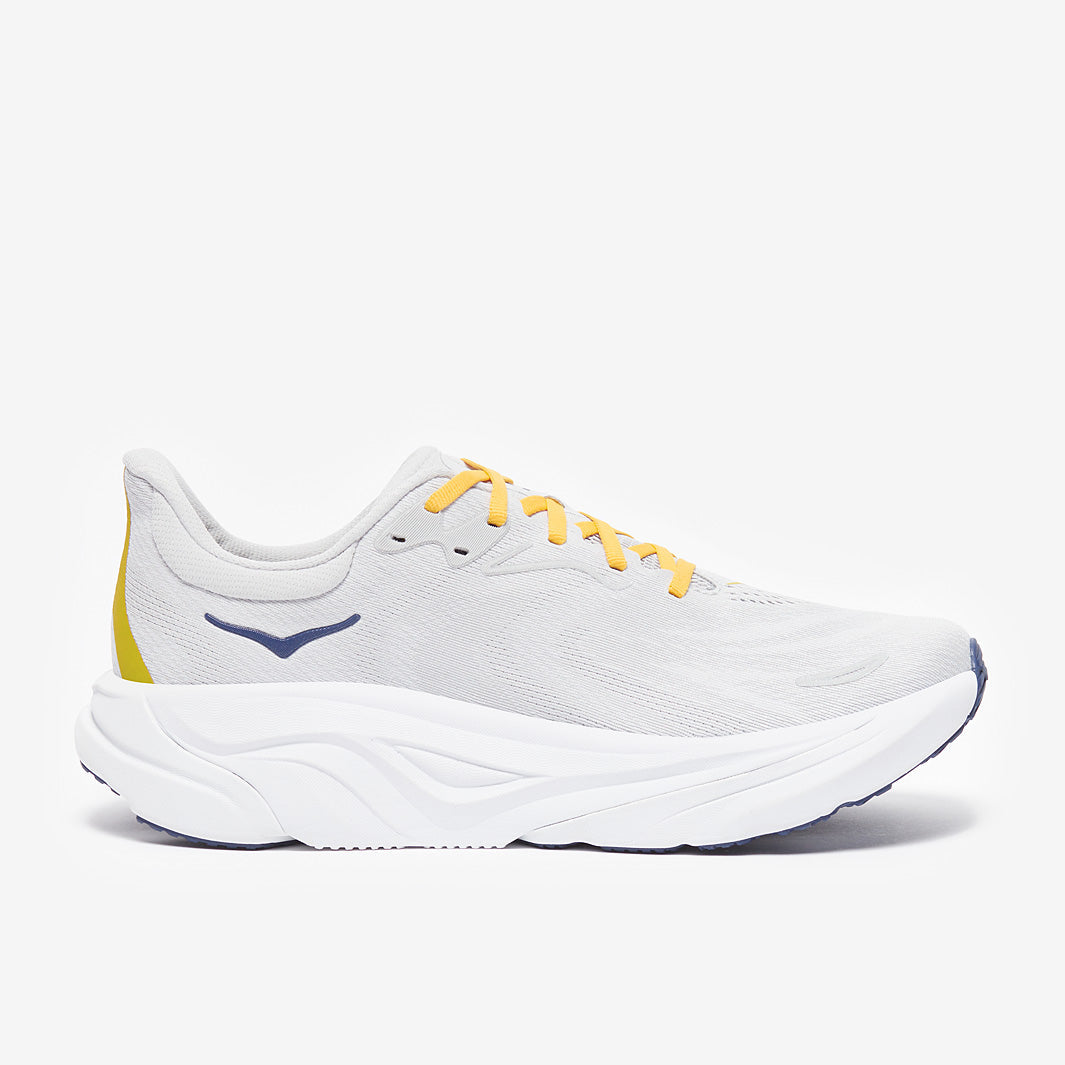 Hoka Arahi 8
