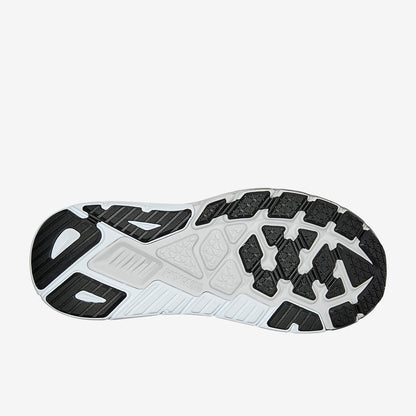 Hoka Arahi 6