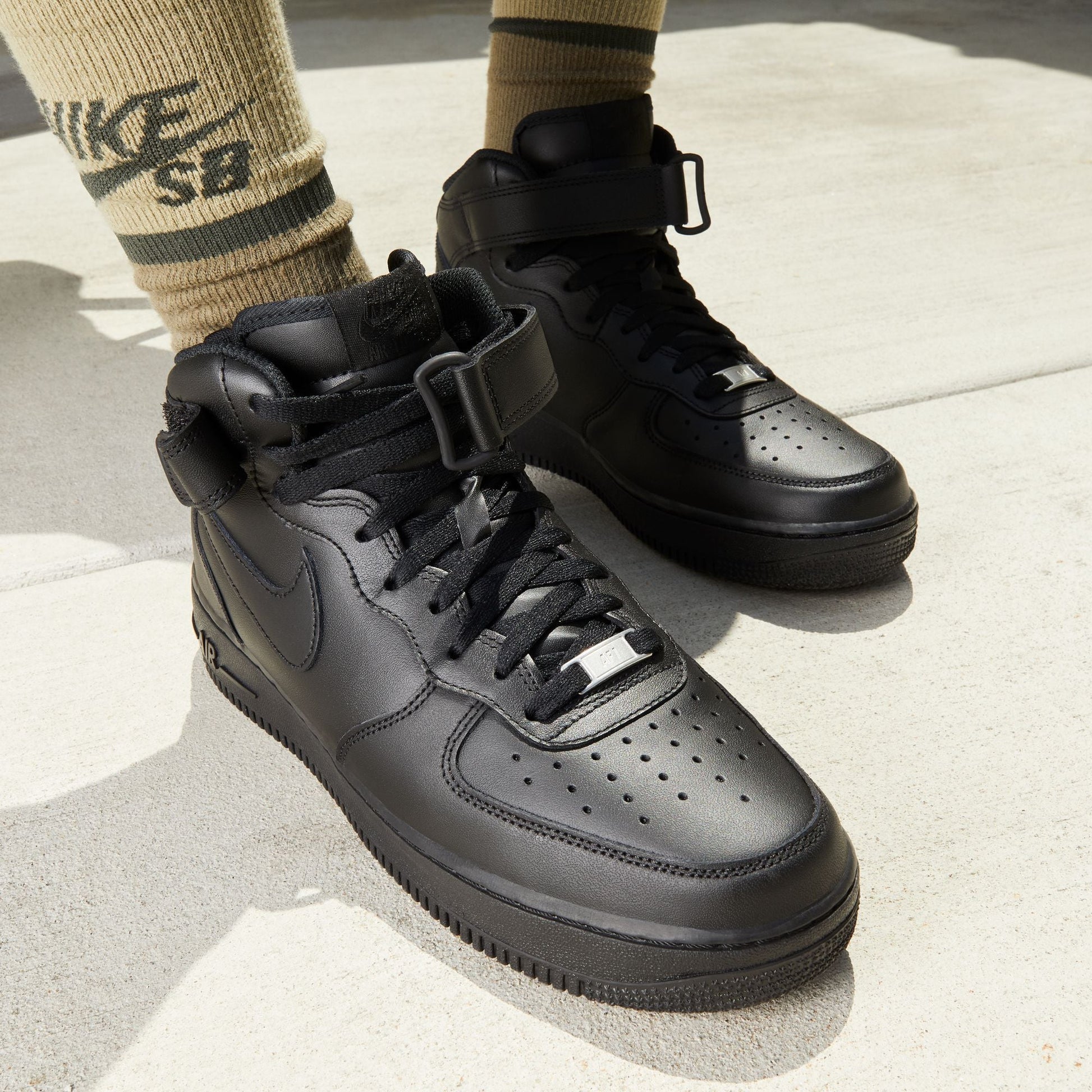Air Force 1 Mid '07 Sneakers - Premium Brand Shoes for Men and Women