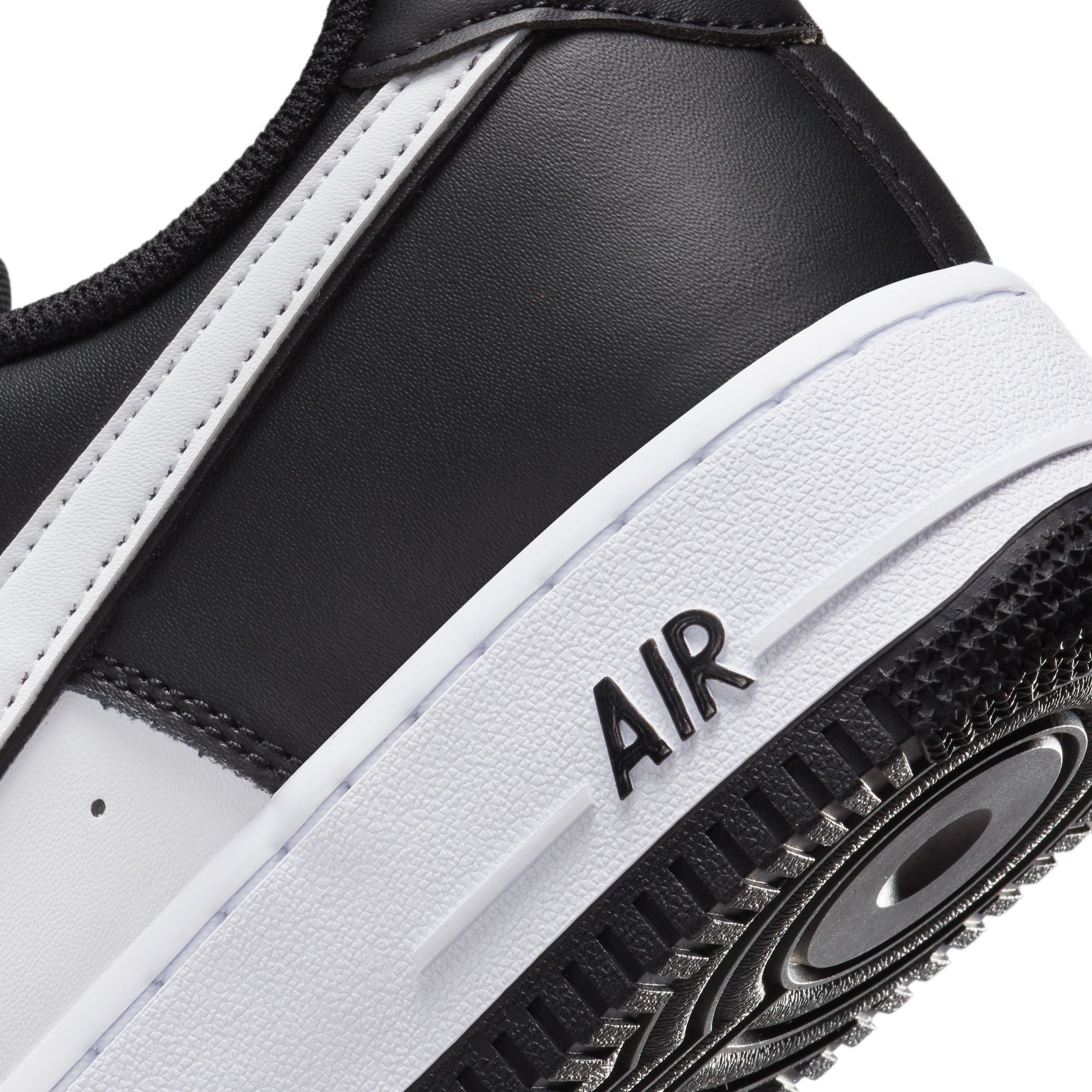 Air Force 1 '07 Sneakers - Premium Brand Shoes for Men and Women