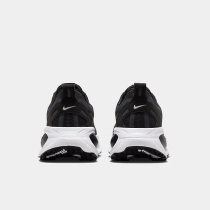 Vomero 18 Gore-tex Sneakers - Premium Brand Shoes for Men and Women