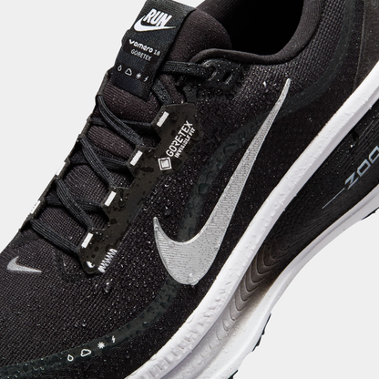Vomero 18 Gore-tex Sneakers - Premium Brand Shoes for Men and Women