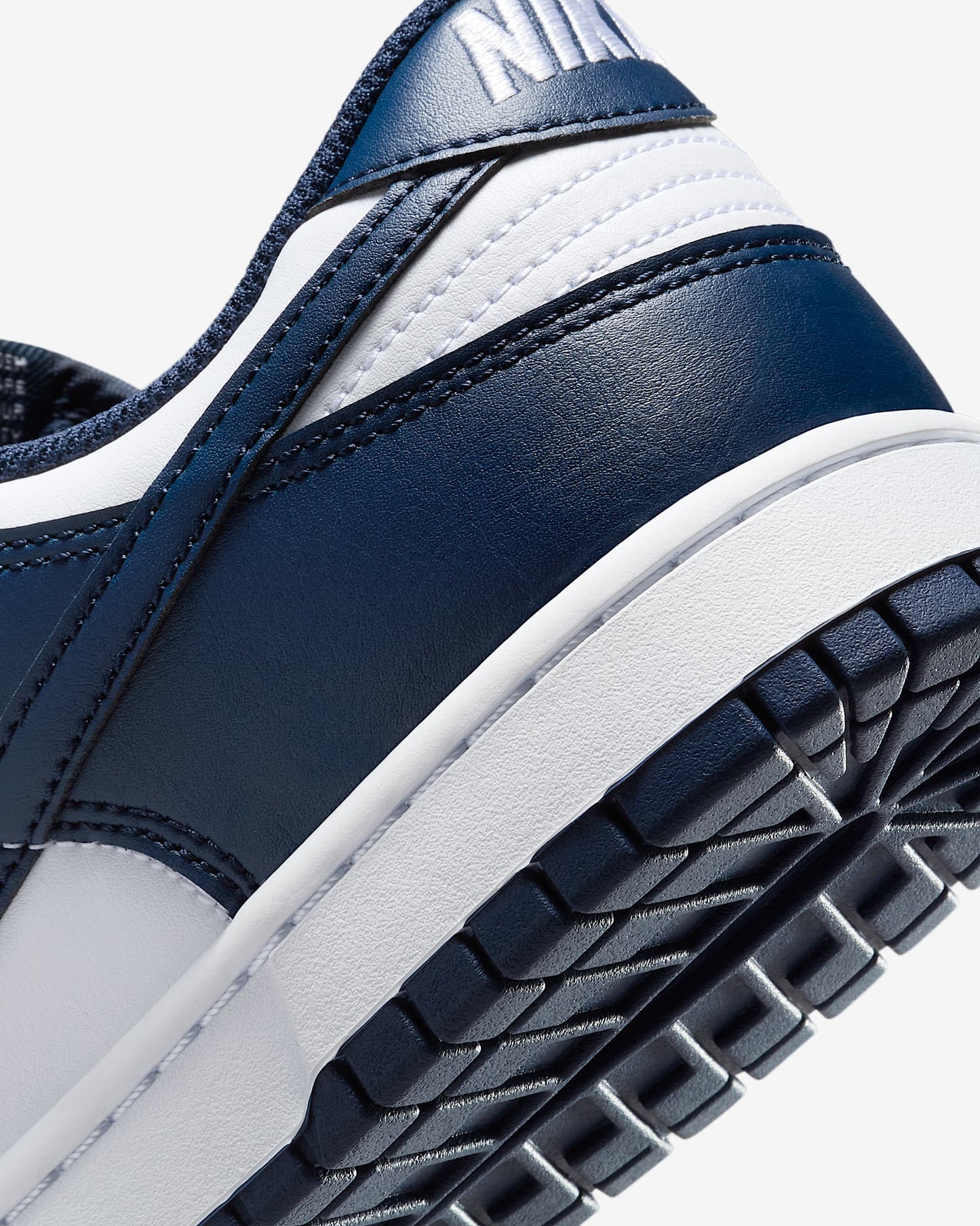 Dunk Low Retro Sneakers - Premium Brand Shoes for Men and Women