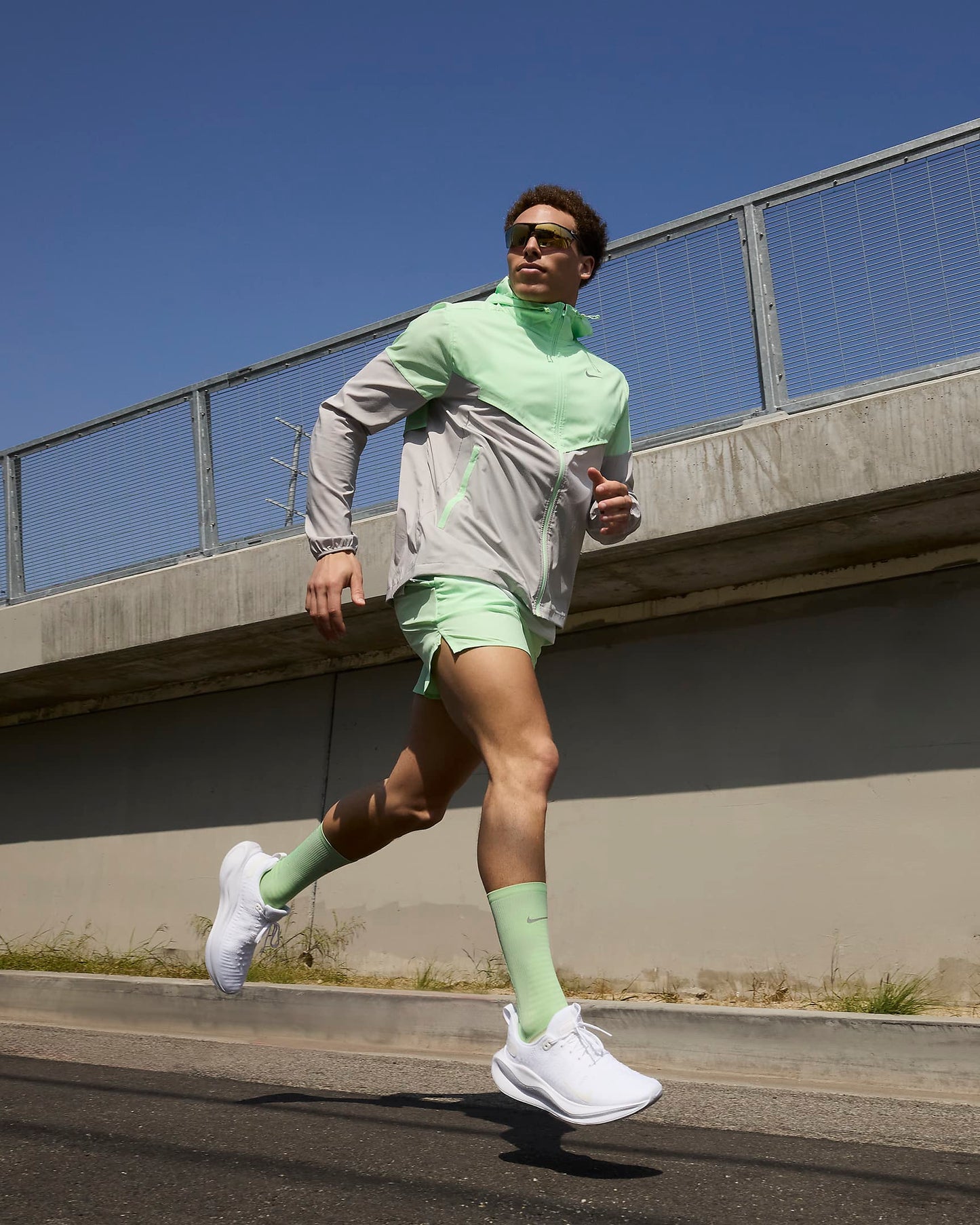 React Infinity Run 4 Sneakers - Premium Brand Shoes for Men and Women