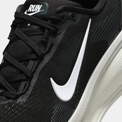 Air Zoom Vomero 18 Sneakers - Premium Brand Shoes for Men and Women