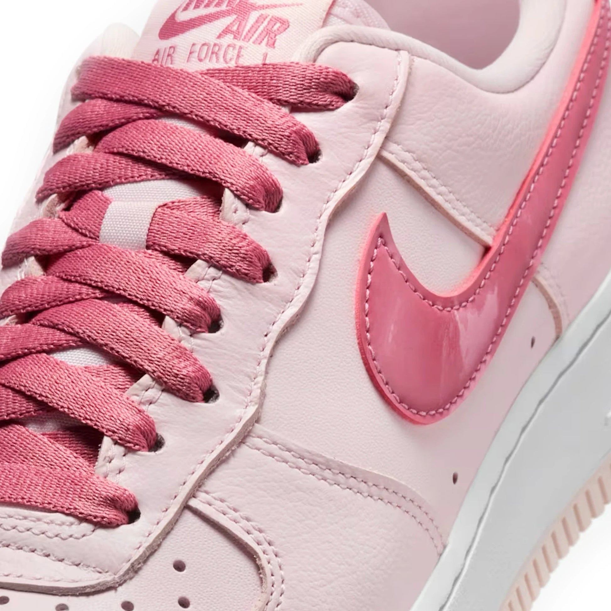 Nike Air Force 1 Low '07 'Valentine's Day' Women's (2026)