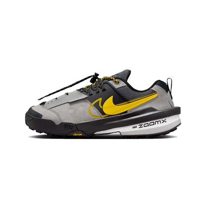 Nike x Sacai Zegamadome SP 'Cream Black Yellow' (2025)